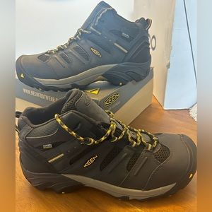 Keen brand Men's Lansing Mid Waterproof (Steel Toe) size 13